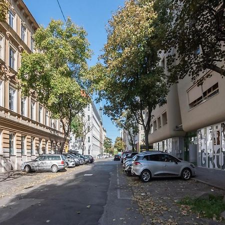 Helles, Neues Dg Apartment Mit Blick Zum Donauturm Wien Exteriör bild
