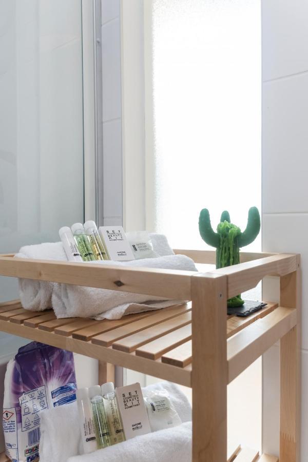 Helles, Neues Dg Apartment Mit Blick Zum Donauturm Wien Exteriör bild